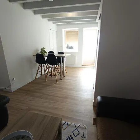 Maison De Village